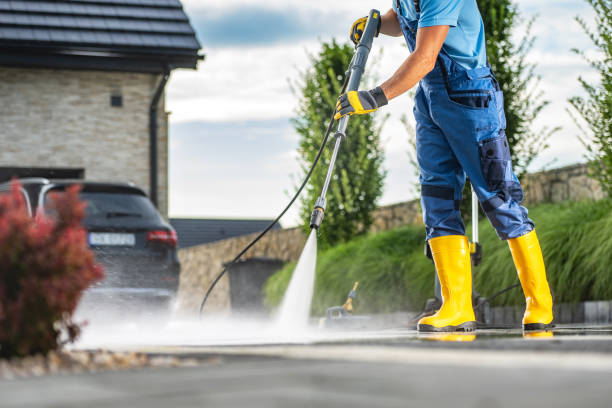 Why Choose Our Certified Pressure Washing Experts for Your Project Needs in Progress Village, FL?